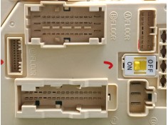 Recambio de caja reles / fusibles para kia carens iv 1.6 gdi referencia OEM IAM 91950A4510   2