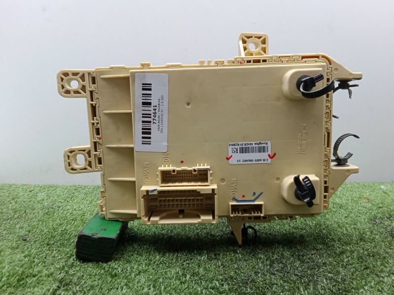 Recambio de caja reles / fusibles para kia carens iv 1.6 gdi referencia OEM IAM 91950A4510  
