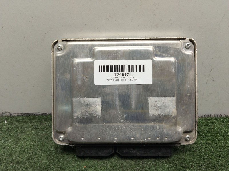 Recambio de centralita motor uce para seat leon (1m1) 1.9 tdi referencia OEM IAM 038906012JJ  