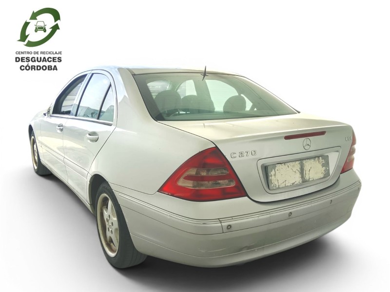 mercedes-benz clase c (w203) del año 2001