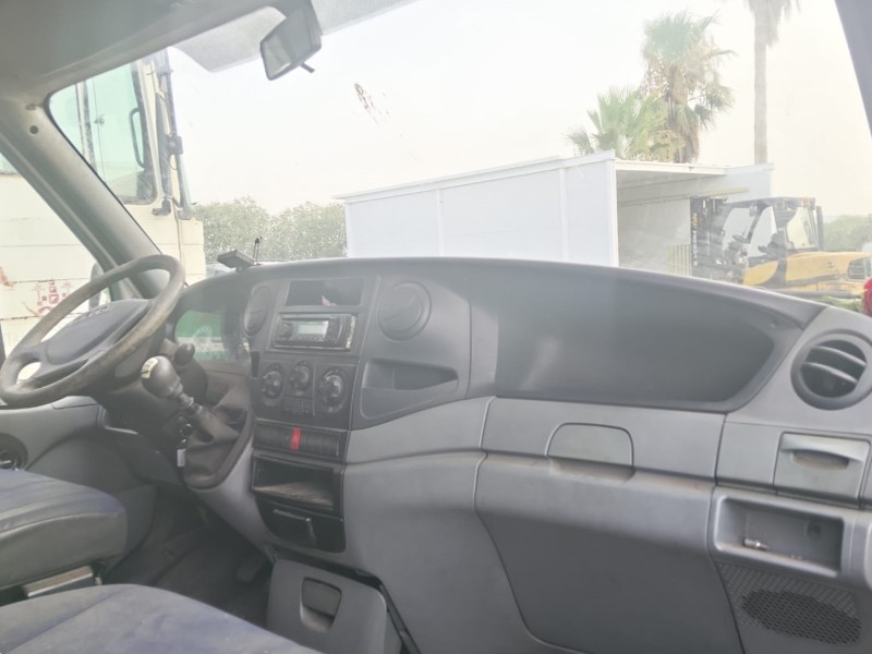 iveco daily iv caja/chasis del año 2007