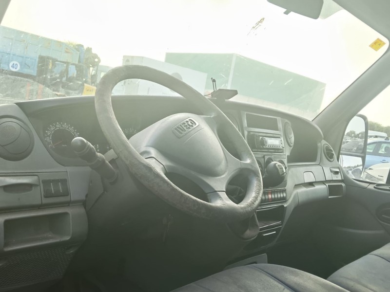 iveco daily iv caja/chasis del año 2007