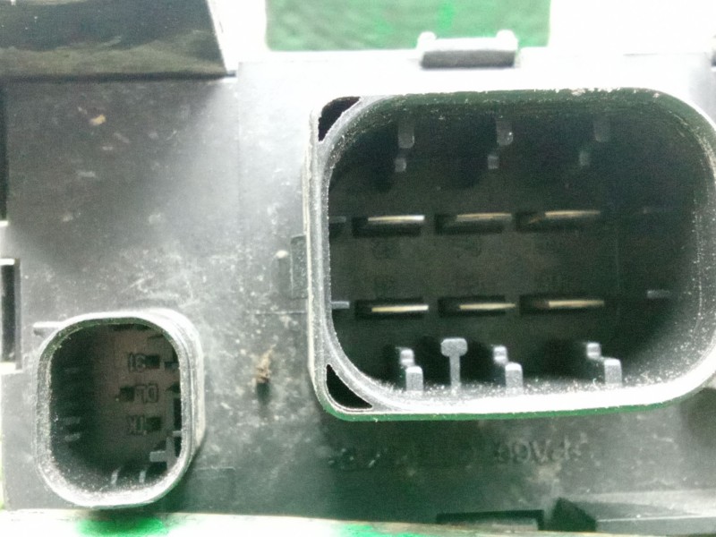 Recambio de caja precalentamiento para mercedes-benz sprinter 4-t caja/chasis (b904) 416 cdi referencia OEM IAM A6489000100  