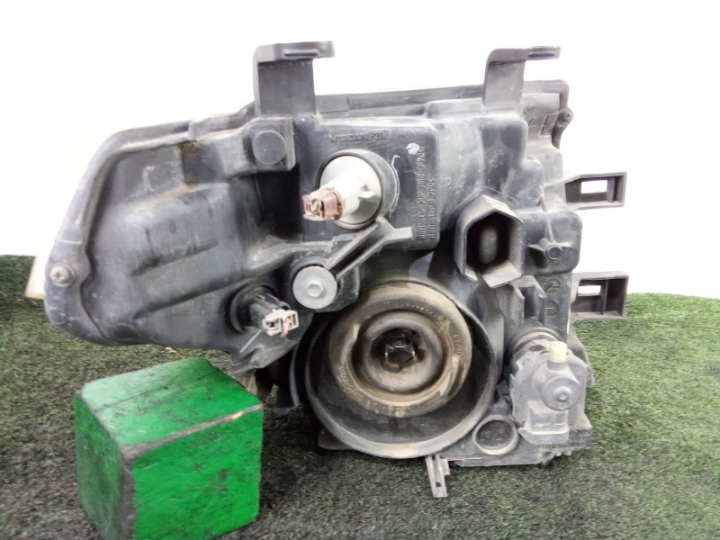 Recambio de faro izquierdo para nissan navara np300 (d40) 2.5 dci 4wd referencia OEM IAM 26060EB30A  