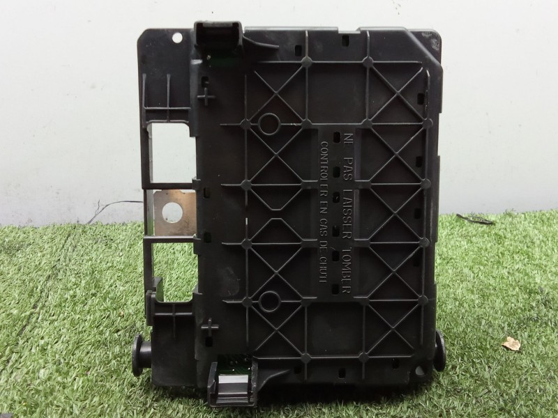 Recambio de caja reles / fusibles para citroën xsara picasso (n68) 2.0 hdi referencia OEM IAM T118470003 BSM 