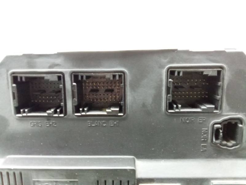 Recambio de caja reles / fusibles para citroën xsara picasso (n68) 2.0 hdi referencia OEM IAM S118085320 BSI 