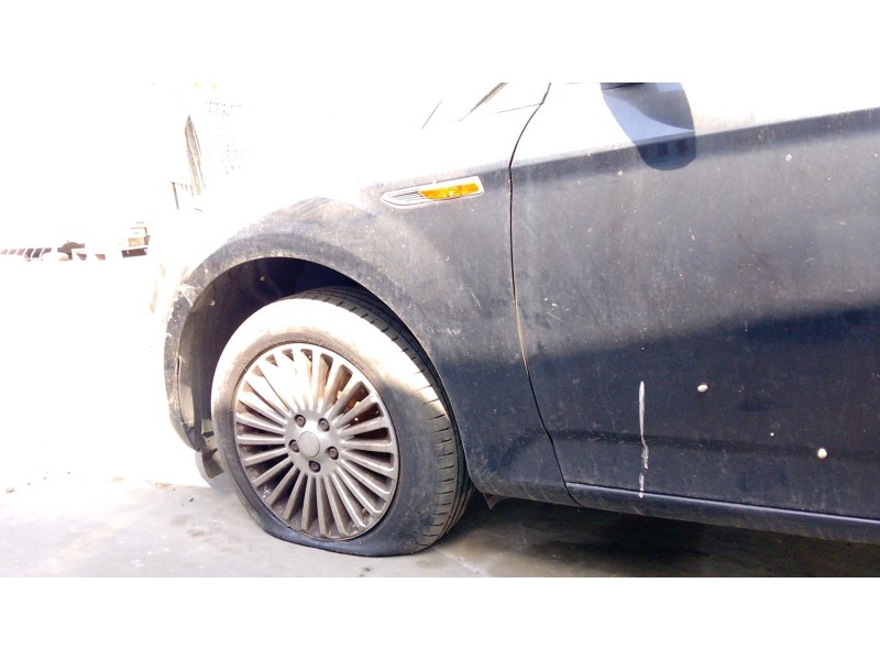 Recambio de aleta delantera izquierda para ford mondeo iv (ba7) 2.0 tdci referencia OEM IAM   