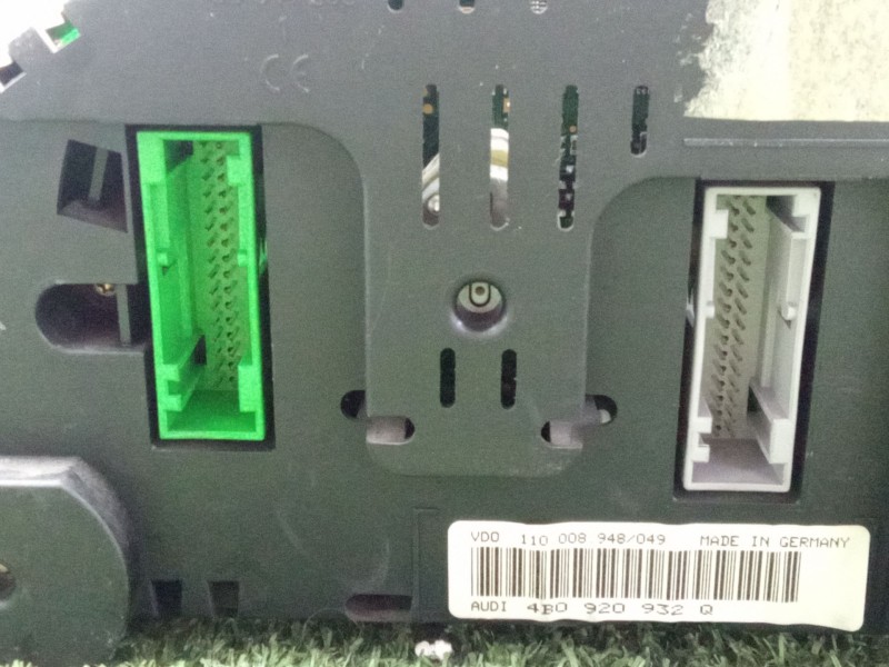 Recambio de cuadro instrumentos para audi a6 c5 (4b2, 4b4) 2.5 tdi referencia OEM IAM 4B0920932Q  