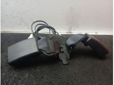 Recambio de enganche cinturon trasero derecho para citroën c3 iii (sx) 1.2 puretech 82 referencia OEM IAM 6323682ETC - 27022AEU4