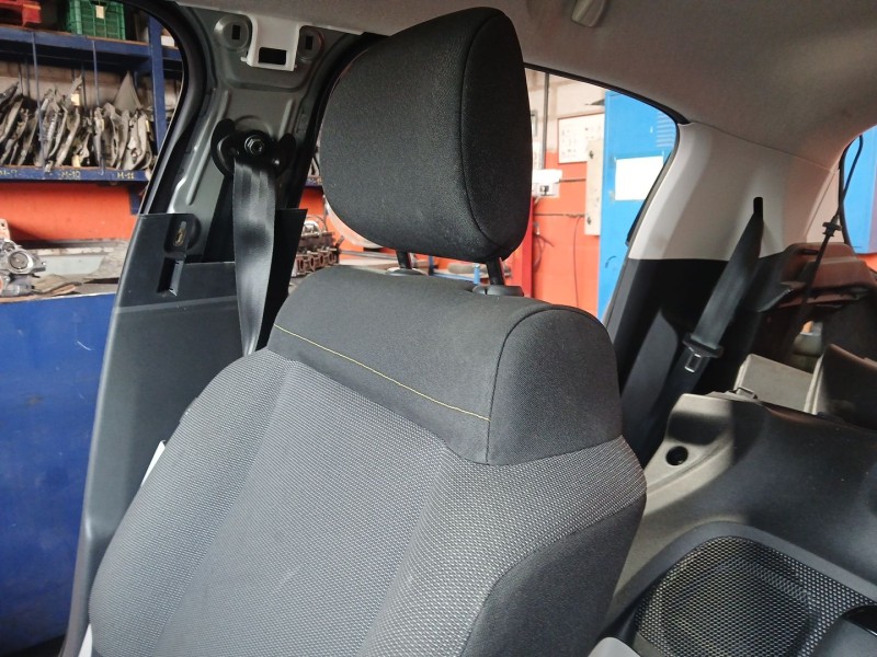 Recambio de cinturon seguridad delantero derecho para citroën c3 iii (sx) 1.2 puretech 82 referencia OEM IAM   