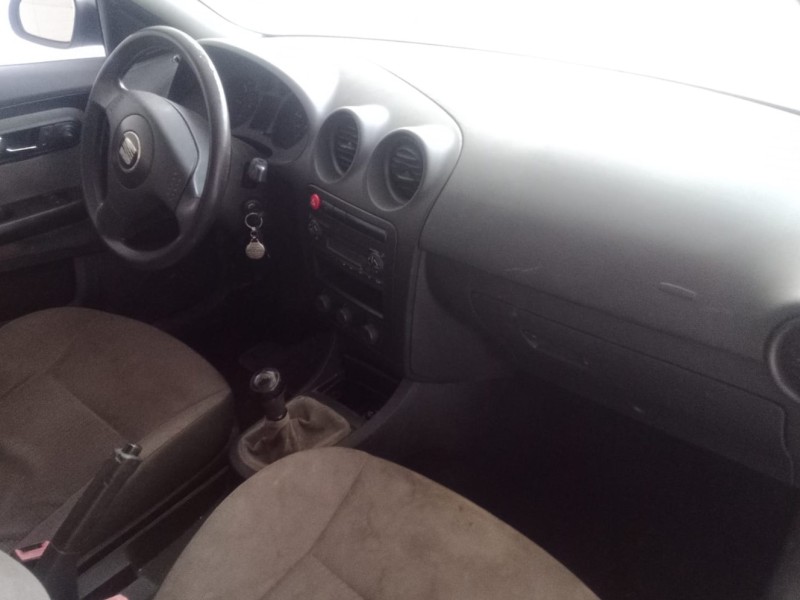 seat ibiza iii (6l1) del año 2003