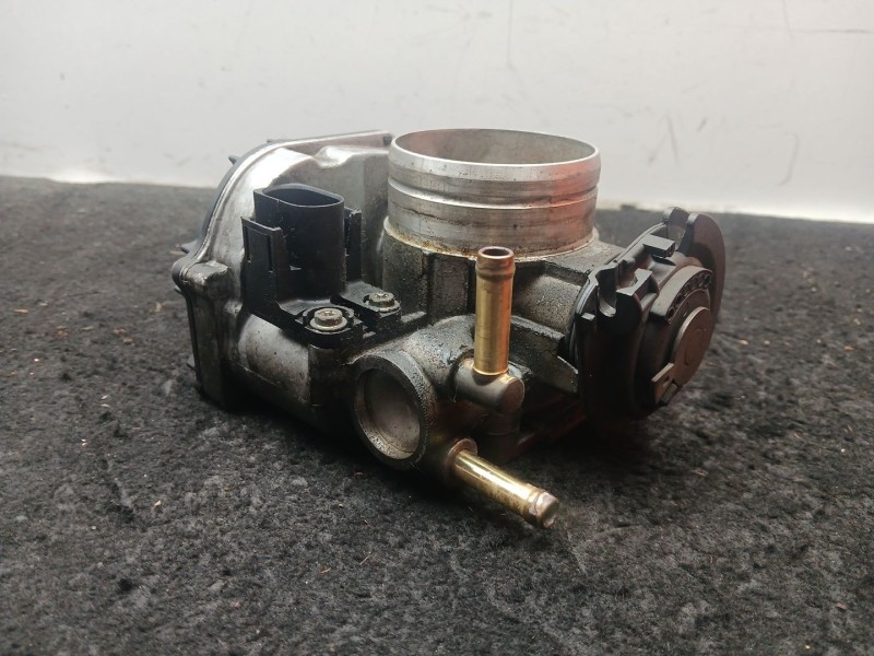 Recambio de caja mariposa para seat leon (1m1) 1.6 referencia OEM IAM 06A133064J VDO 