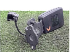 Recambio de enganche cinturon trasero central para audi a3 sedán(8vs) 2.0 16v tdi referencia OEM IAM 8V0857740   2