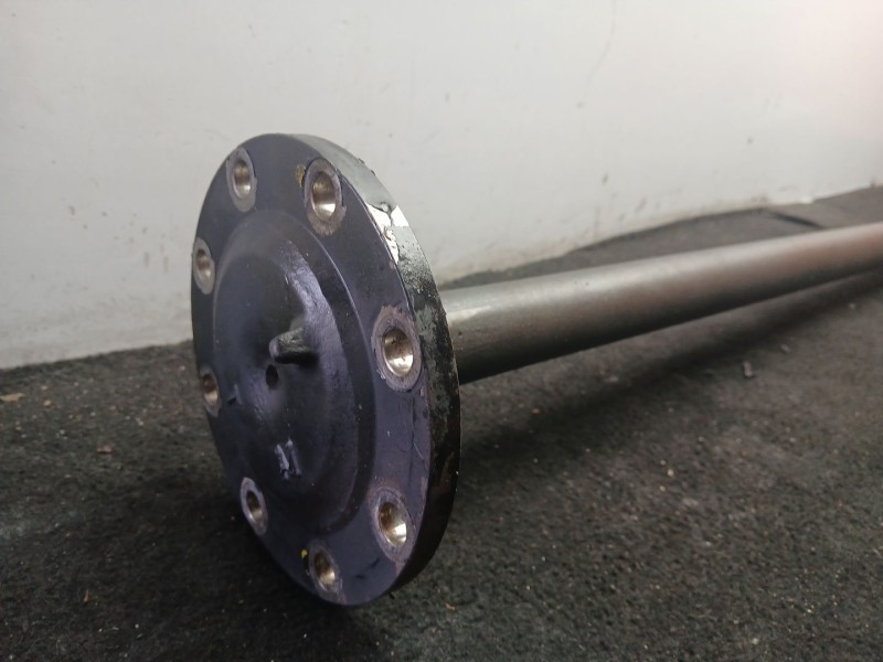 Recambio de transmision trasera derecha para fuso (mitsubishi) canter 7c18 referencia OEM IAM  85 CM 20 DIENTES 