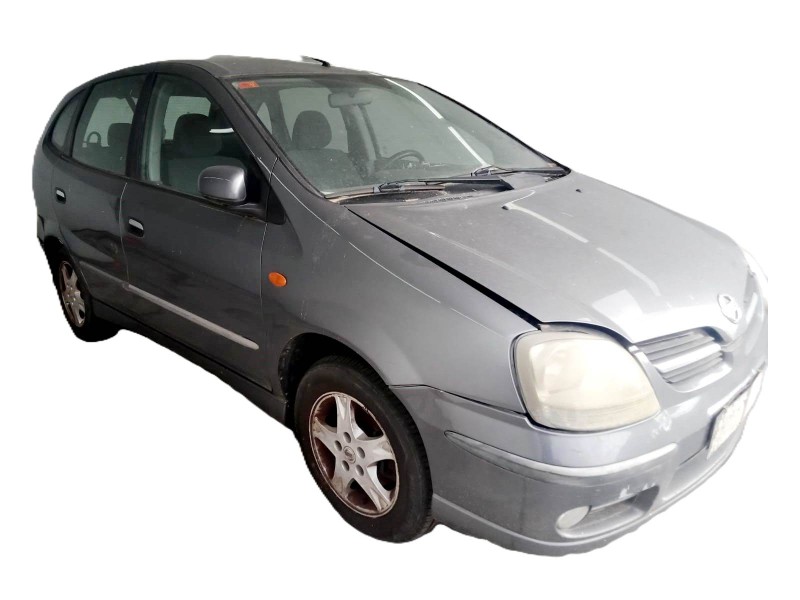nissan almera tino (v10) del año 2004