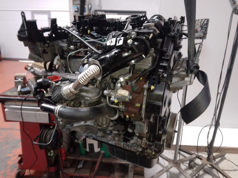 Recambio de motor completo para volvo s40 ii (544) d2 referencia OEM IAM D4162T BOMBA INY : CONTINENTAL 