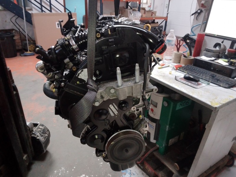 Recambio de motor completo para volvo s40 ii (544) d2 referencia OEM IAM D4162T BOMBA INY : CONTINENTAL 