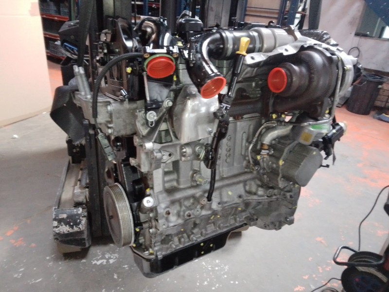 Recambio de motor completo para volvo s40 ii (544) d2 referencia OEM IAM D4162T BOMBA INY : CONTINENTAL 