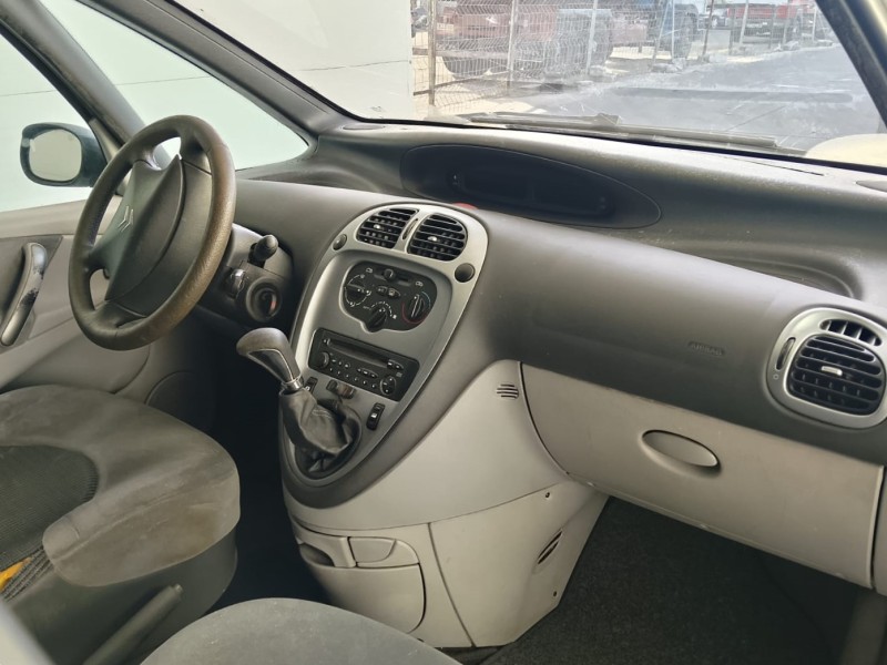 citroën xsara picasso (n68) del año 2007