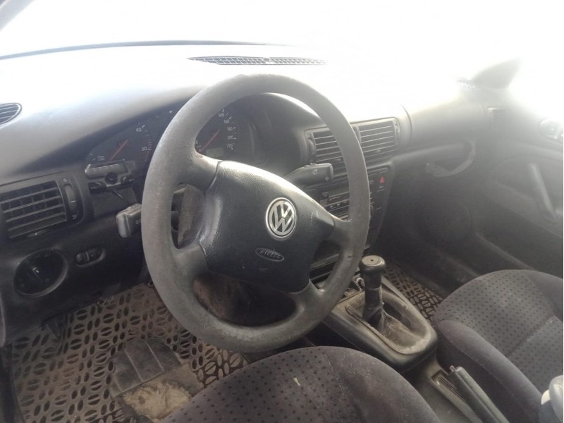 volkswagen passat b5 (3b2) del año 1999