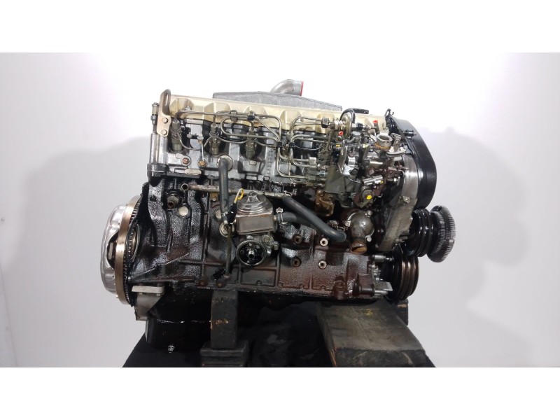 Recambio de motor completo para nissan patrol iii/2 station wagon (w260) 2.8 td referencia OEM IAM RD28 atmosférico 