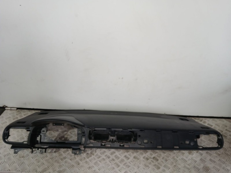 Recambio de salpicadero para citroën c3 iii (sx) 1.2 puretech 82 referencia OEM IAM  GRIS 5 PUERTAS