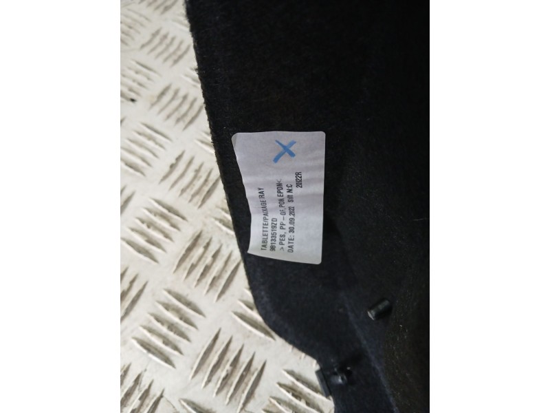 Recambio de bandeja trasera para citroën c3 iii (sx) 1.2 puretech 82 referencia OEM IAM 98133519ZD  