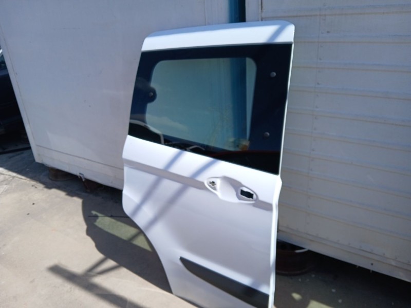 Recambio de puerta trasera derecha para ford transit courier b460 monospace 1.5 ecoblue referencia OEM IAM   