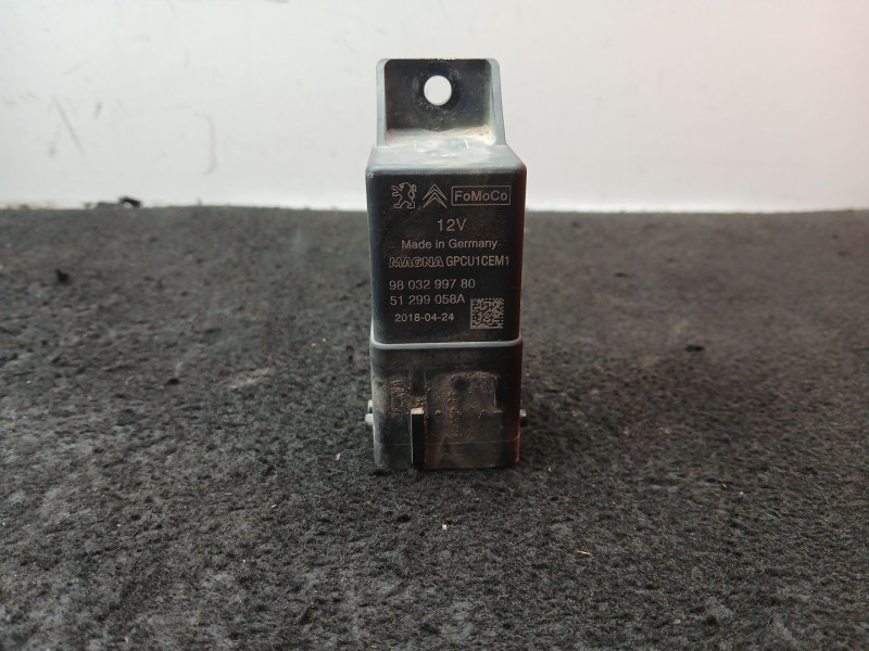 Recambio de rele para ford transit courier b460 monospace 1.5 ecoblue referencia OEM IAM 9803299780 - 51299058A  