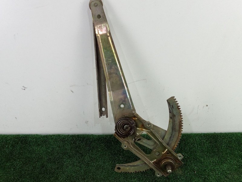 Recambio de elevalunas trasero izquierdo para nissan patrol (k/w260) 2.8 diesel referencia OEM IAM  MANUAL 5.PUERTAS