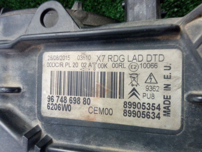 Recambio de faro izquierdo para citroën c5 iii (rd_) 2.0 hdi 140 referencia OEM IAM 9674869880 08-18 VALEO - XENON