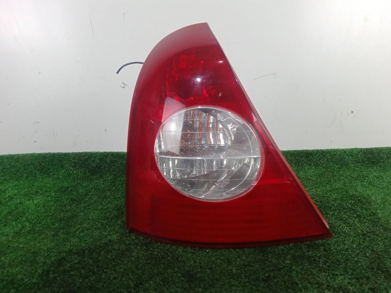 Recambio de piloto trasero izquierdo para renault clio ii (bb_, cb_) 1.2 lpg referencia OEM IAM  98-09 