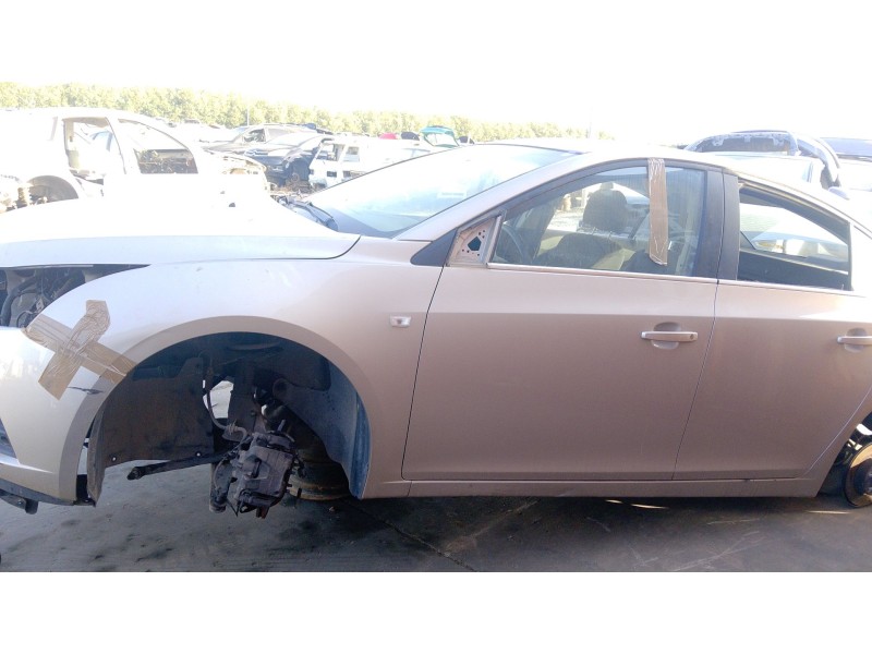Recambio de aleta delantera izquierda para chevrolet cruze (j300) 2.0 cdi referencia OEM IAM   