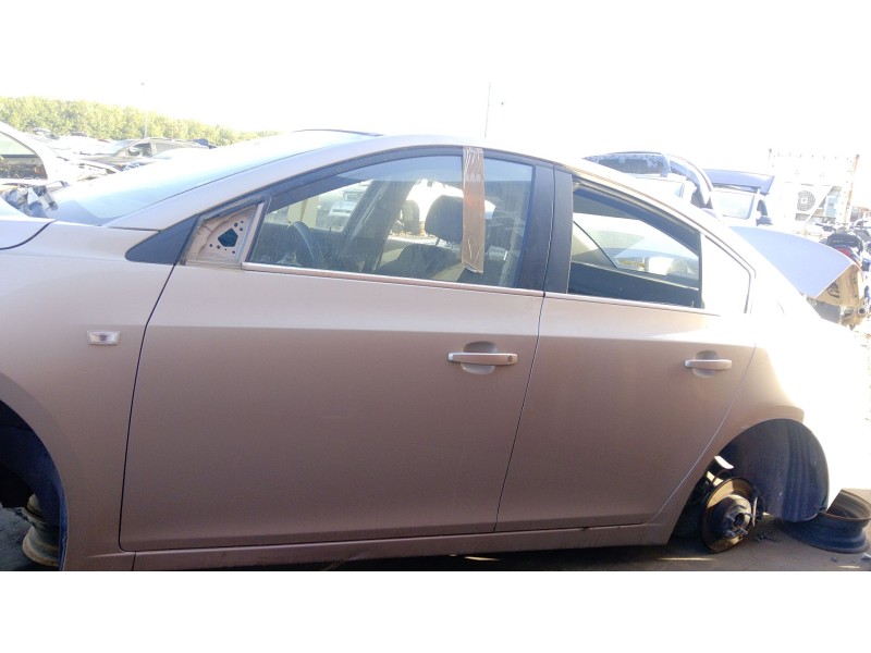 Recambio de puerta delantera izquierda para chevrolet cruze (j300) 2.0 cdi referencia OEM IAM   