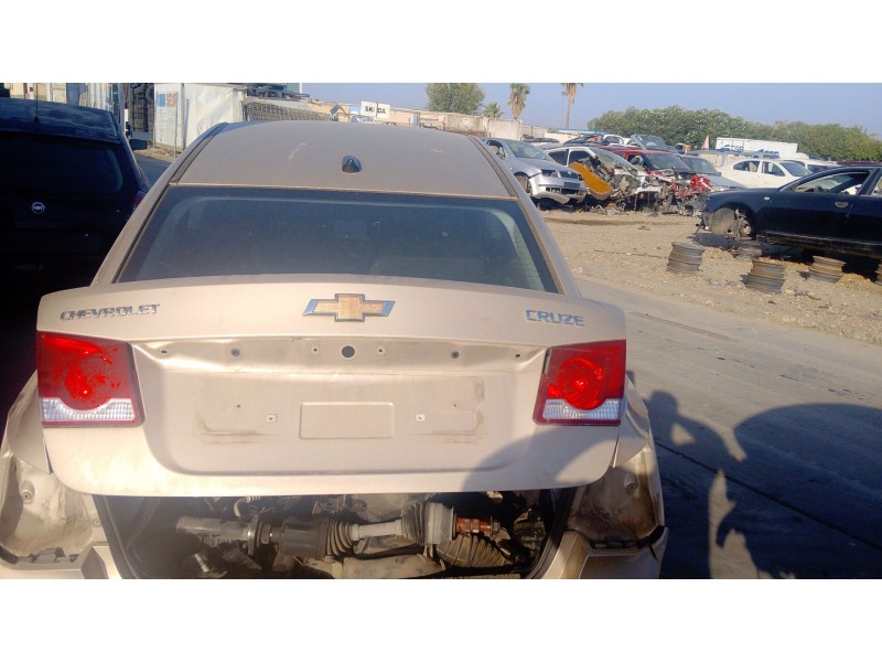 Recambio de porton trasero para chevrolet cruze (j300) 2.0 cdi referencia OEM IAM   