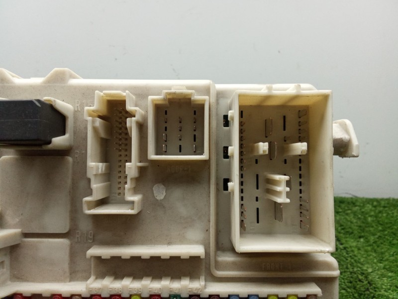 Recambio de caja reles / fusibles para volvo v50 (545) 1.6 d referencia OEM IAM 8690722 - 00270278 - 519096309  