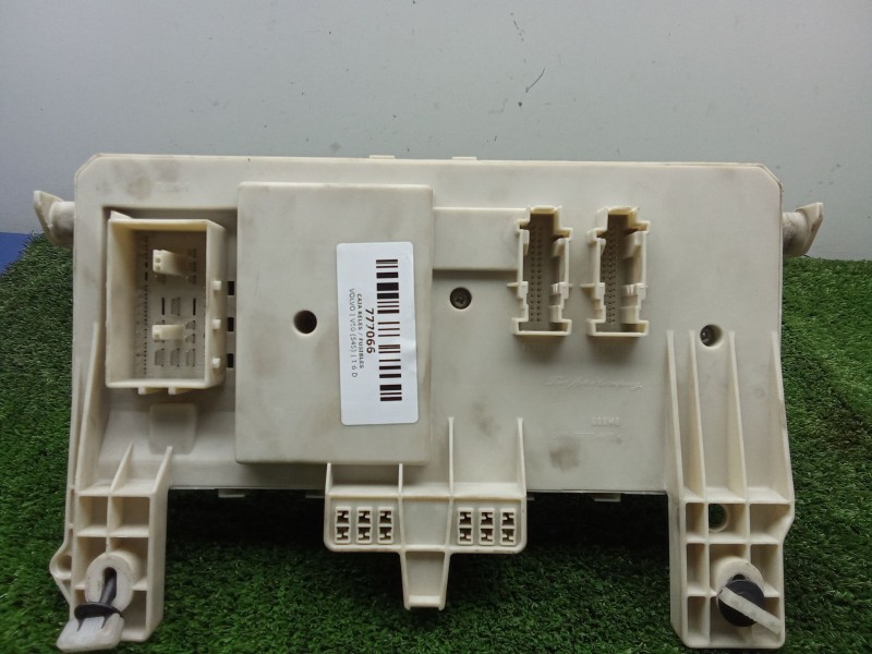 Recambio de caja reles / fusibles para volvo v50 (545) 1.6 d referencia OEM IAM 8690722 - 00270278 - 519096309  