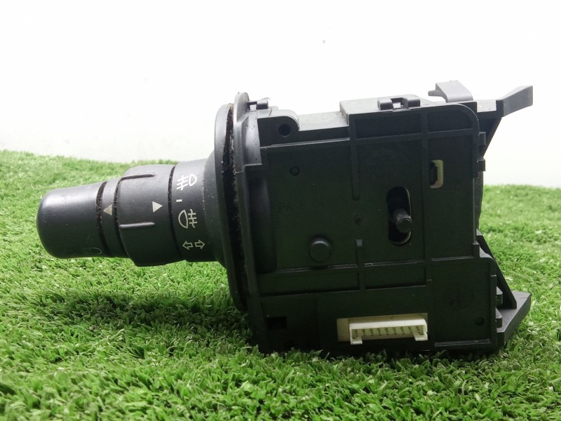 Recambio de mando intermitentes para renault scénic ii (jm0/1_) 1.5 dci (jm1f) referencia OEM IAM 7701069597  VALEO