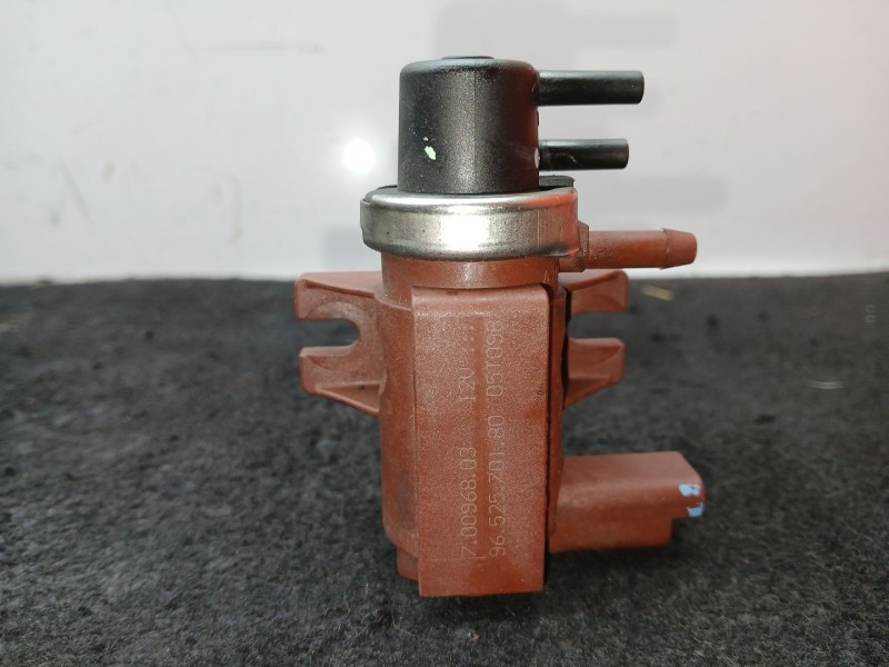 Recambio de valvula de vacio para volvo v50 (545) 1.6 d referencia OEM IAM 70096803 - 9652570180  