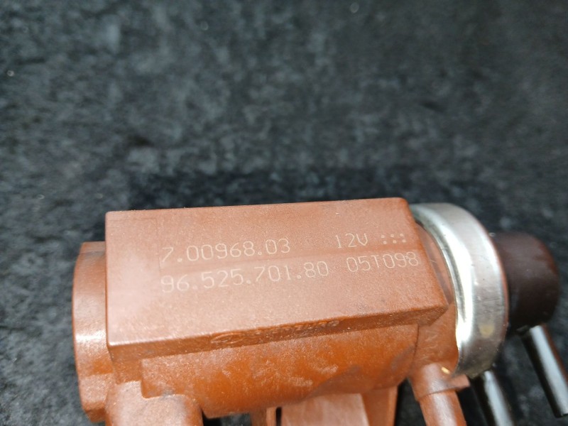 Recambio de valvula de vacio para volvo v50 (545) 1.6 d referencia OEM IAM 70096803 - 9652570180  