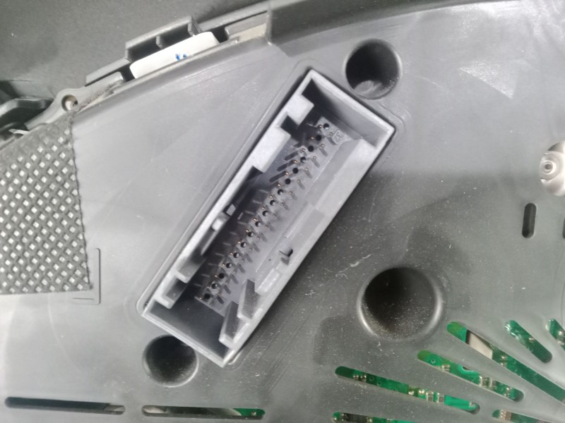 Recambio de cuadro instrumentos para chevrolet cruze (j300) 2.0 cdi referencia OEM IAM 95472852  GM