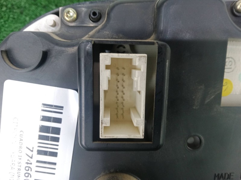 Recambio de cuadro instrumentos para citroën xsara (n1) 1.9 td referencia OEM IAM P9641902980C00 2.CONECTORES 