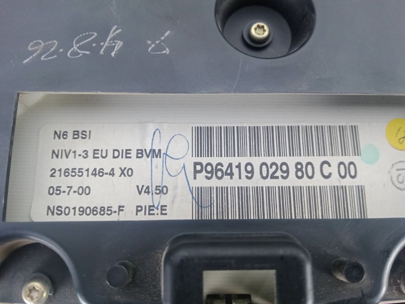 Recambio de cuadro instrumentos para citroën xsara (n1) 1.9 td referencia OEM IAM P9641902980C00 2.CONECTORES 