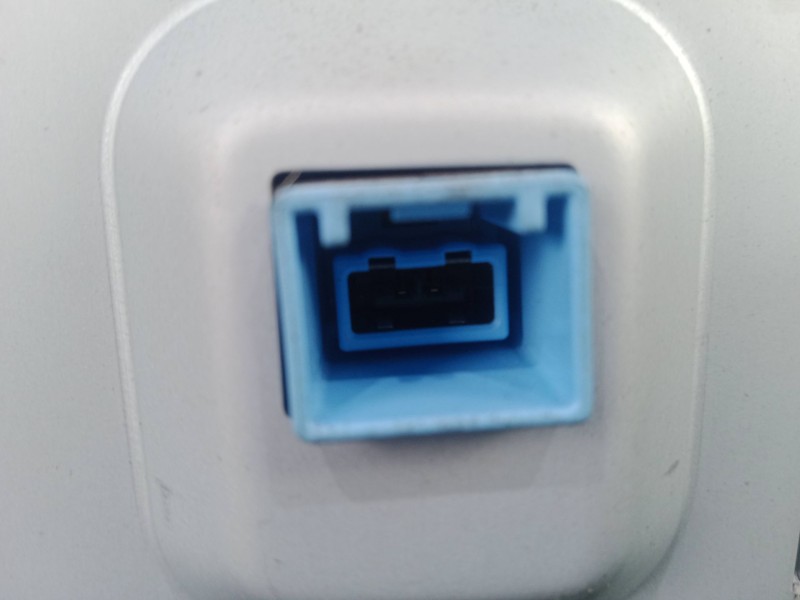 Recambio de pantalla multifuncion para chevrolet cruze (j300) 2.0 cdi referencia OEM IAM 20939145  