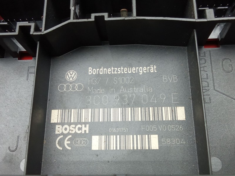 Recambio de caja reles / fusibles para volkswagen passat b6 (3c2) 2.0 tdi referencia OEM IAM 3C0937049E  