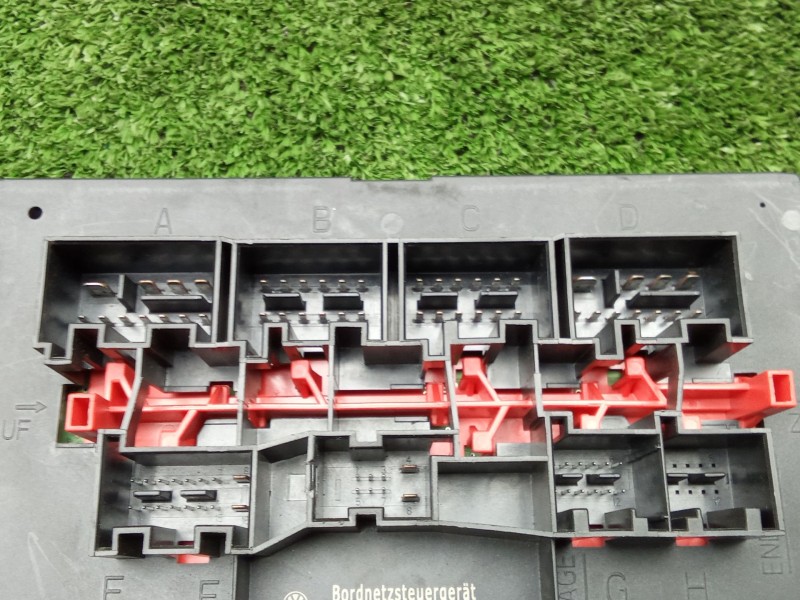 Recambio de caja reles / fusibles para volkswagen passat b6 (3c2) 2.0 tdi referencia OEM IAM 3C0937049E  