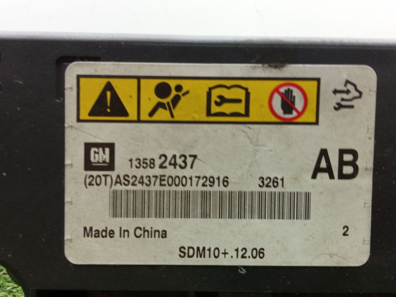 Recambio de centralita airbag para chevrolet cruze (j300) 2.0 cdi referencia OEM IAM 13582437  GM