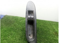 Recambio de mando elevalunas delantero izquierdo para renault clio ii (bb_, cb_) 1.2 lpg referencia OEM IAM 8200084003E1 2.BOTON