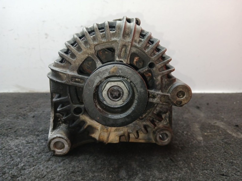 Recambio de alternador para bmw 3 coupé (e46) 320 cd referencia OEM IAM 7789980AI01 - TG15C012 - 2542672B - S11AN04 - 704043550 