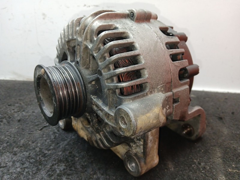 Recambio de alternador para bmw 3 coupé (e46) 320 cd referencia OEM IAM 7789980AI01 - TG15C012 - 2542672B - S11AN04 - 704043550 